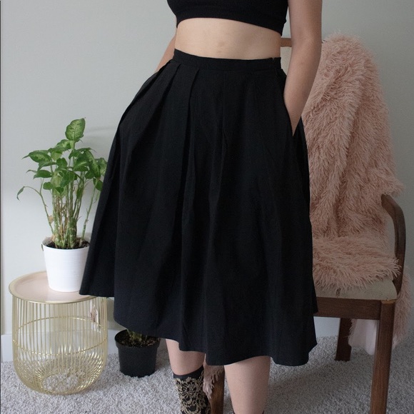 Blaque Label Pleated Skirt size 6 - Picture 2 of 3